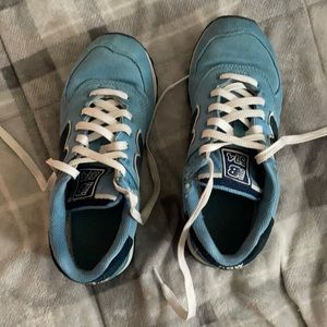 New Balance size 7 574